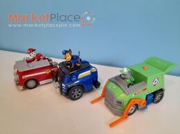 3 PAW Patrol figures and vehicles