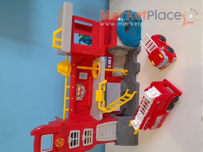 FIRESTATION WITH SOUNDS AND VEHICLES INCLUDED. - Agios Vasileios, Nicosia