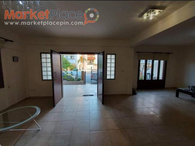 For Rent 4 Bedroom Detached House In The Central Area Of Larnaca - Larnaca, Larnaca