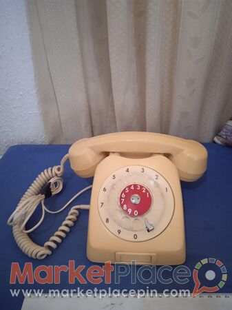 Παλαιό τηλέφωνο σε μπεζ χρώμα. - 1.Limassol, Limassol
