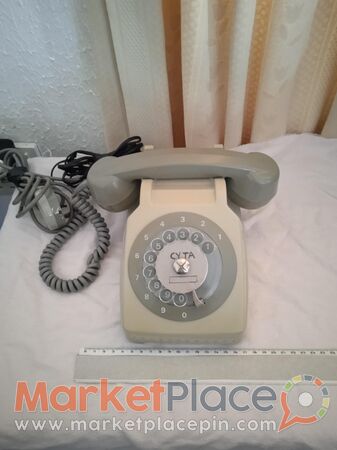 Παλαιό τηλέφωνο σε γκρίζο χρώμα. - 1.Limassol, Limassol