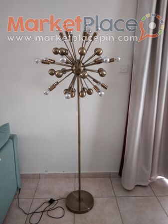 Unusual 2 Brass Sputnik lights 1 floor standing lamp - Chloraka, Пафос